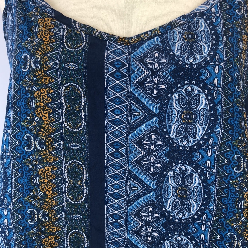 Hollister Blue Print Geometric Cami - Size Small - Picture 2 of 9